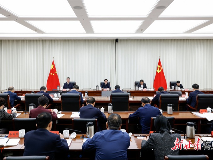 胡昌升在省委理论学习中心组专题学习会上强调深学细悟《习近平谈治国理政》第五卷 学用结合奋力谱写中国式现代化甘肃篇章任振鹤庄国泰石谋军出席